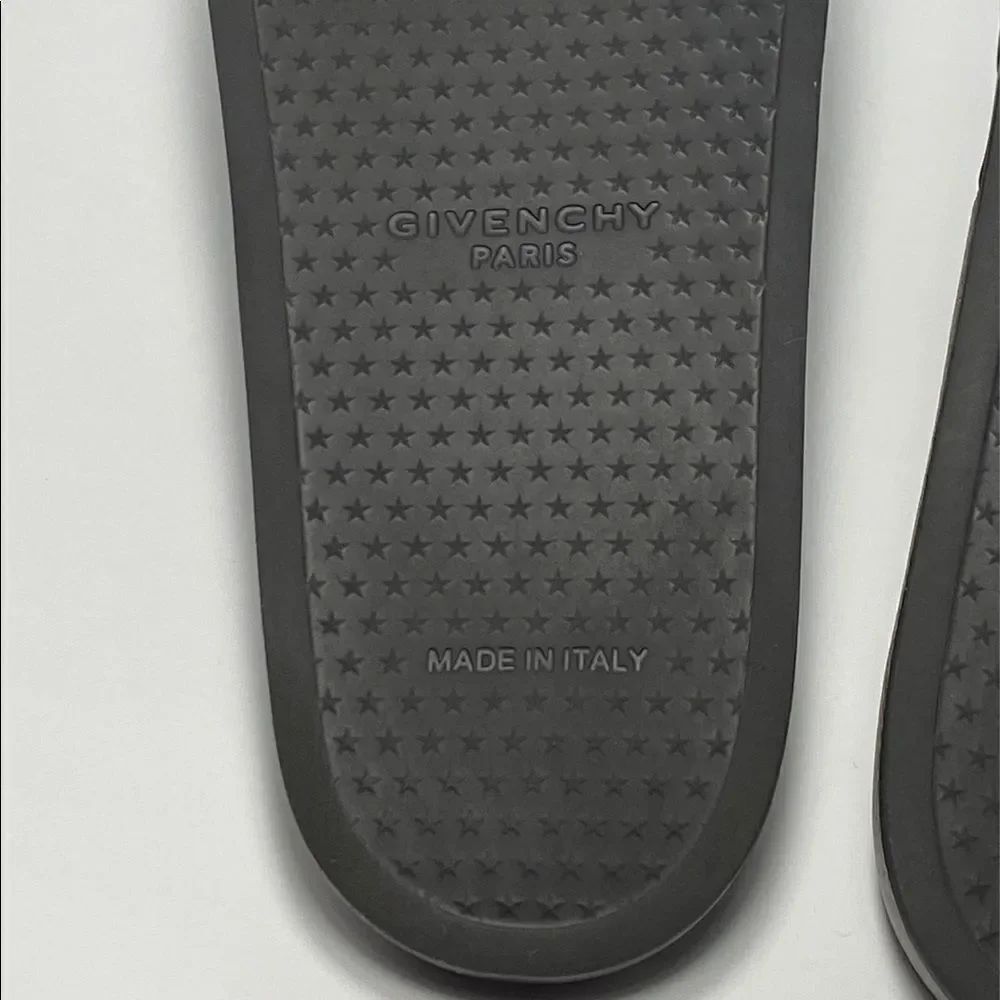 Givenchy Logo Pool Slides size 39 - Picture 12 of 13